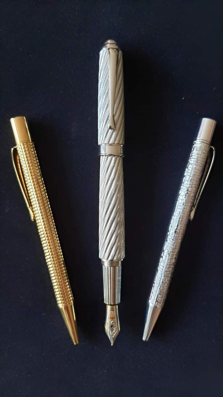 Stylos haut de gamme personnalisés et guillochés Domont