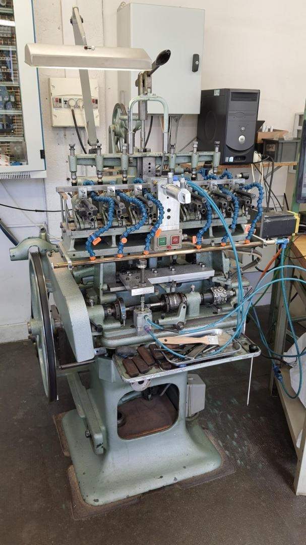 Machine guillochage Domont